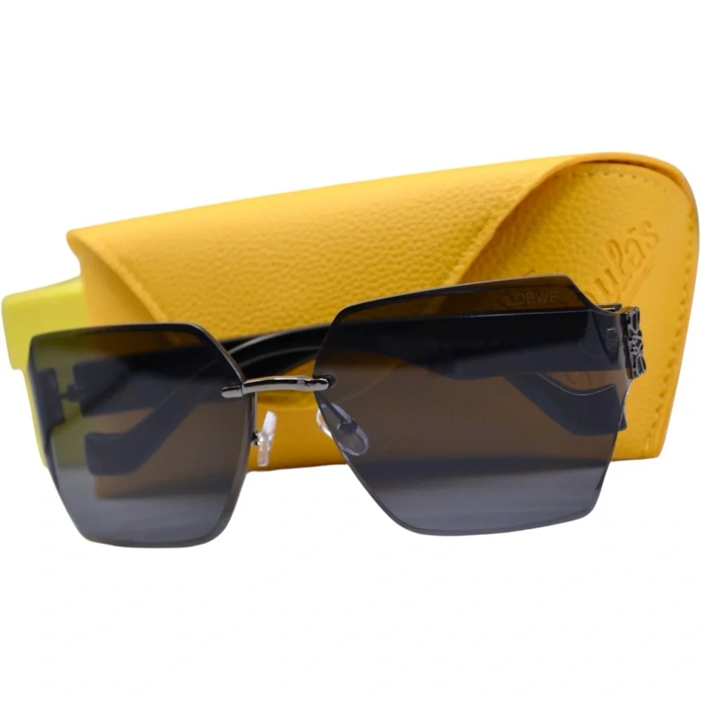 Loewe Women’s Oversized Rimless Sunglasses | Gunmetal & Black | Gray Lens | New - Picture 15 of 16